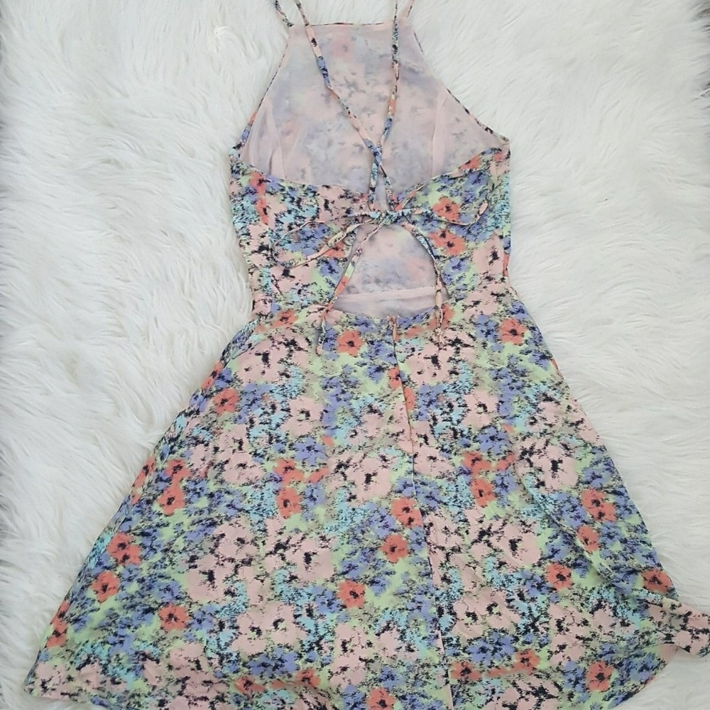 ASTR DRESS - Picture 4 of 6